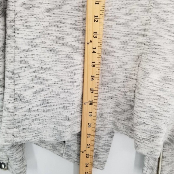 CAbi Neo Moto Jacket womens size medium Heathered Gray zip up button soft knit - Picture 9 of 12